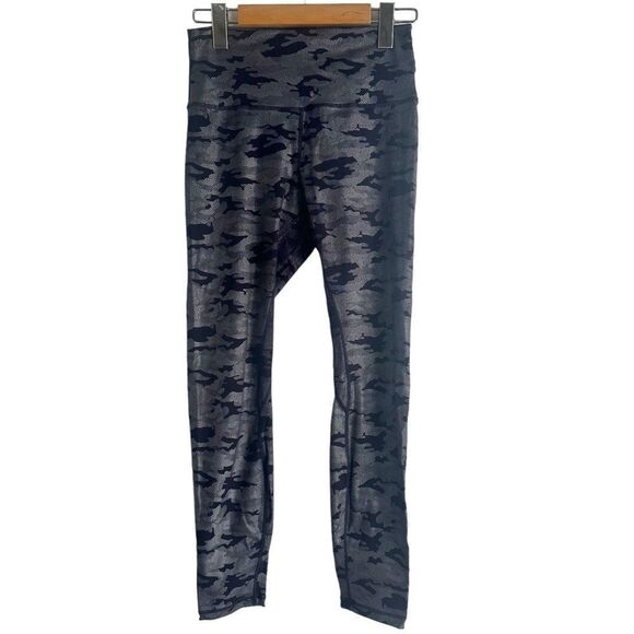 Zyia Active Silver Camo Supreme Hi-rise 7/8 24" Leggings Size 6/8 - Picture 4 of 8